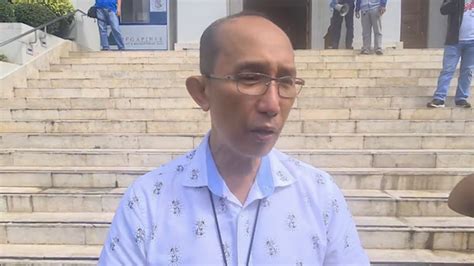 Magalong suspends work, classes in Baguio after magnitude 7 .
